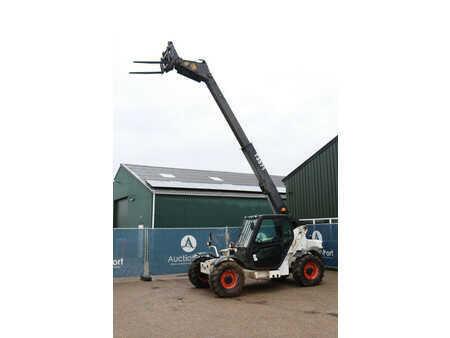 Chariots téléscopiques fixes 2007  Bobcat T3571 (38)