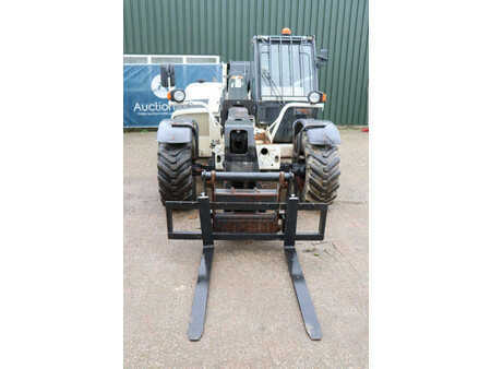 Chariots téléscopiques fixes 2007  Bobcat T3571 (8)