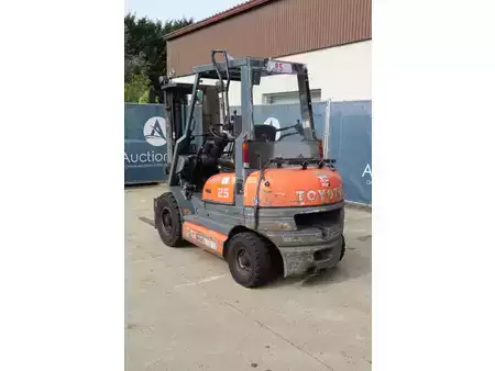 LPG VZV 1997  Toyota 42-6FGF25 (4)