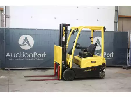 Chariots électriques à 4 roues 2013  Hyster J1.6XNT (1)