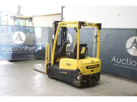 Chariots électriques à 4 roues 2013  Hyster J1.6XNT (3)