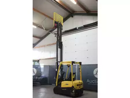 Chariots électriques à 4 roues 2013  Hyster J1.6XNT (30)