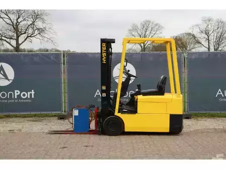 Elektryczne 4-kołowe 1996  Hyster J1.60XMT (2)