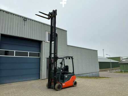 El Truck - 4-hjul 2017  Toyota 8FBM16T (11)