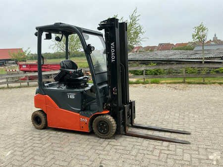 El Truck - 4-hjul 2017  Toyota 8FBM16T (16)