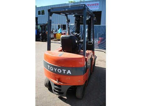 4-wiel elektrische heftrucks 2008  Toyota 7FBMF25 (5)