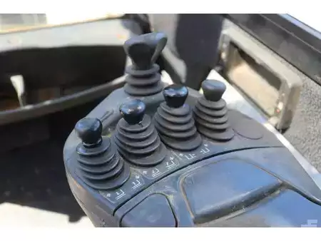 Dízel targoncák - Linde H25 (25)