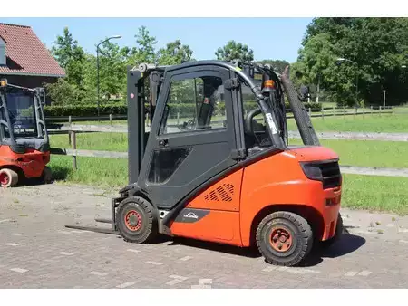 Dízel targoncák - Linde H25 (3)