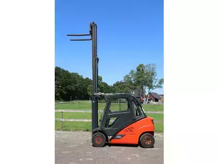 Dízel targoncák - Linde H25 (33)