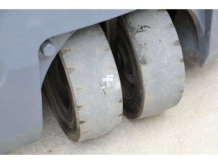 El Truck - 4-hjul 2005  TCM FTB 18-7 (14)