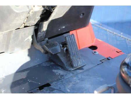 Elektro čtyřkolový VZV 2006  Toyota 7FBMF30 (20)