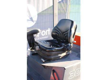 Elektro čtyřkolový VZV 2006  Toyota 7FBMF30 (22)