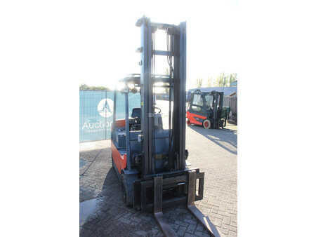 Elektro čtyřkolový VZV 2006  Toyota 7FBMF30 (6)