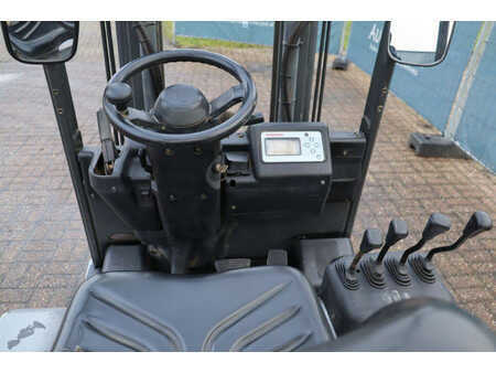 El truck - 4 hjulet - Nissan 1N1L18Q (18)