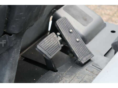 El truck - 4 hjulet - Nissan 1N1L18Q (22)