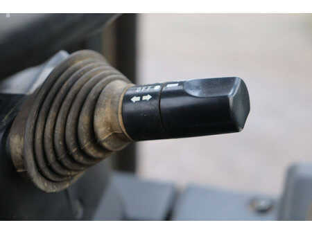 El truck - 4 hjulet - Nissan 1N1L18Q (25)