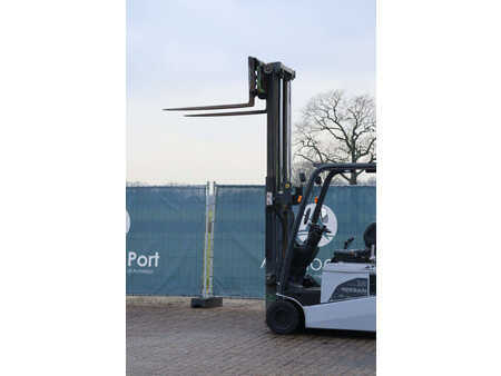 El truck - 4 hjulet - Nissan 1N1L18Q (35)