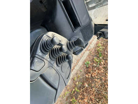 Elektro čtyřkolový VZV 2016  Linde E20L-02 (12)