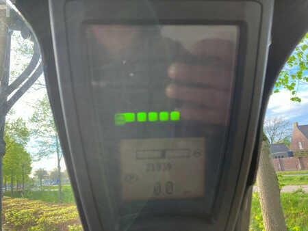 Elektro čtyřkolový VZV 2016  Linde E20L-02 (13)