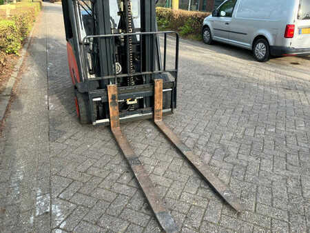 Elektro čtyřkolový VZV 2016  Linde E20L-02 (7)