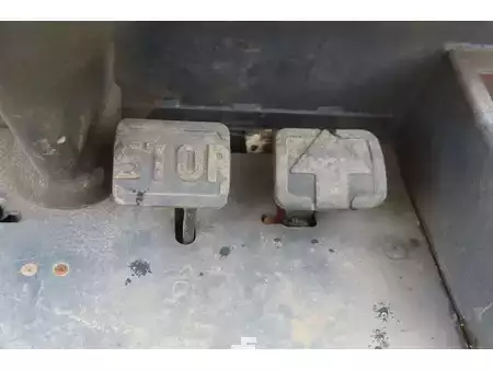 Electric - 4 wheels 1998  Linde E30-01 (24)