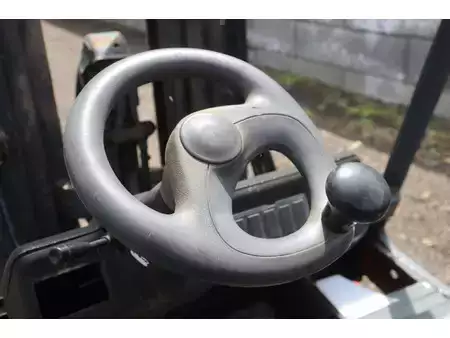 Electric - 4 wheels 1998  Linde E30-01 (25)