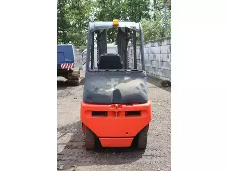 Electric - 4 wheels 1998  Linde E30-01 (5)