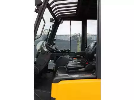 Elektro čtyřkolový VZV 2005  Jungheinrich EFG 540 (17)