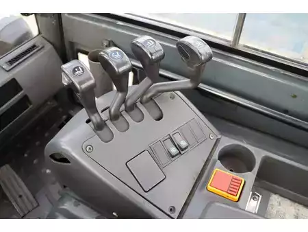 Elektro čtyřkolový VZV 2005  Jungheinrich EFG 540 (27)