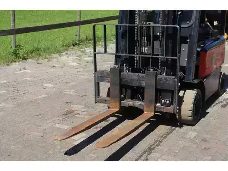 Elektryczne 4-kołowe 2018  EP Equipment CPD20FVD8 (10)