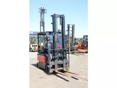Elektryczne 4-kołowe 2018  EP Equipment CPD20FVD8 (7)