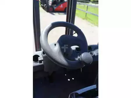 Carrelli elevatori GPL 2013  Linde M25T (22)