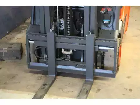 Elektrisk- 4 hjul - Linde E16 (10)