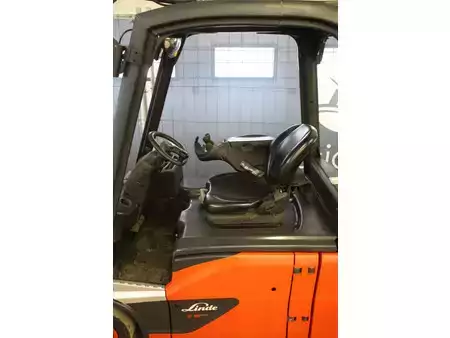 Elektrisk- 4 hjul - Linde E16 (19)