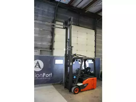 Elektrisk- 4 hjul - Linde E16 (27)