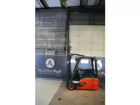 Elektrisk- 4 hjul - Linde E16 (28)