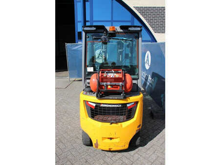 Empilhador a gás 2020  Jungheinrich TFG 320S (4)