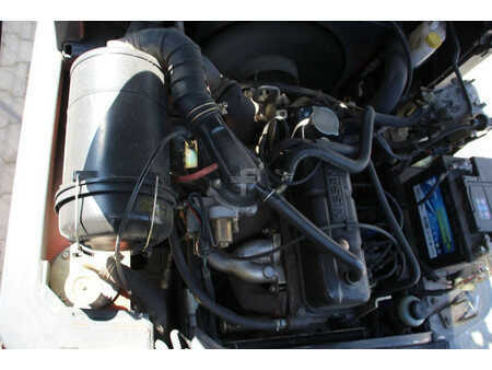 Wózki gazowe 2000  Nissan USD02A30PQ (18)