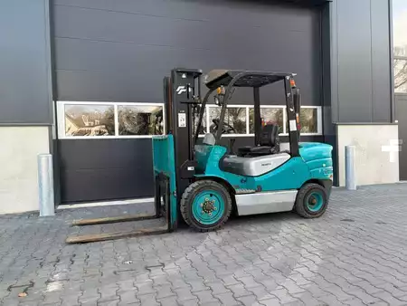 Diesel Forklifts 2009  Feeler FD35 (1)