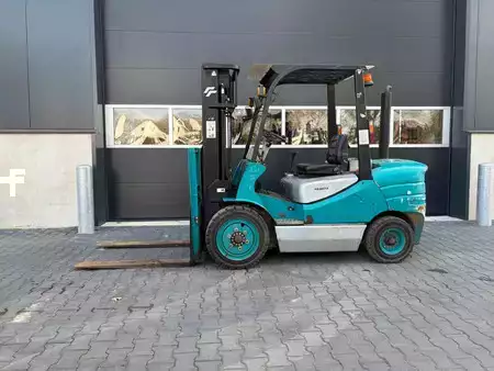 Diesel Forklifts 2009  Feeler FD35 (2)