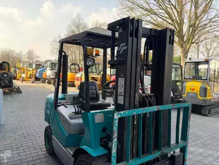 Diesel Forklifts 2009  Feeler FD35 (8)