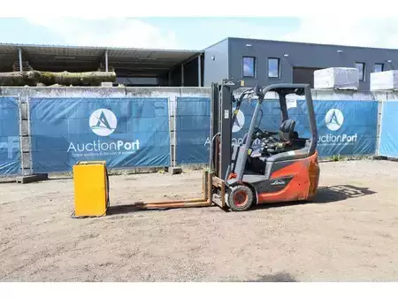 Elektro čtyřkolový VZV 2019  Linde E16C (1)