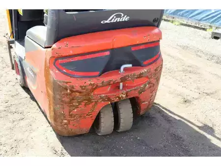 Elektro čtyřkolový VZV 2019  Linde E16C (16)