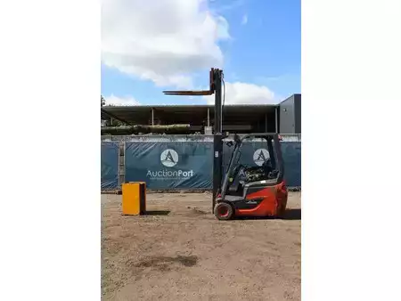 Elektro čtyřkolový VZV 2019  Linde E16C (26)