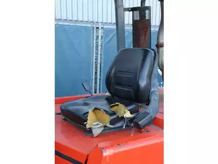 Diesel heftrucks 1987  Yale DFG-5.0 M (19)