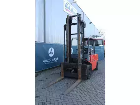 Diesel heftrucks 1987  Yale DFG-5.0 M (9)