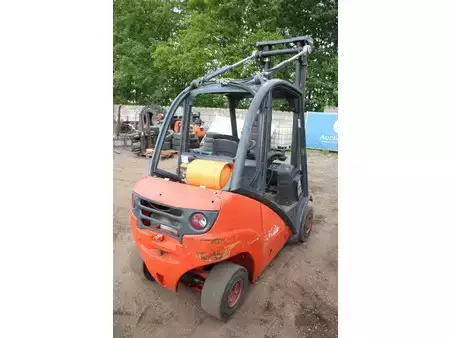 Terrenggående gaffeltruck 2013  Linde H25T (8)