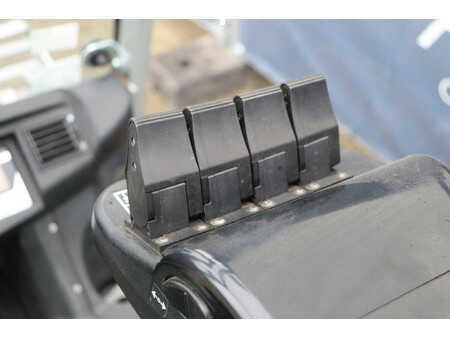 Elektro 4 Rad 2011  Cesab B318 (23)