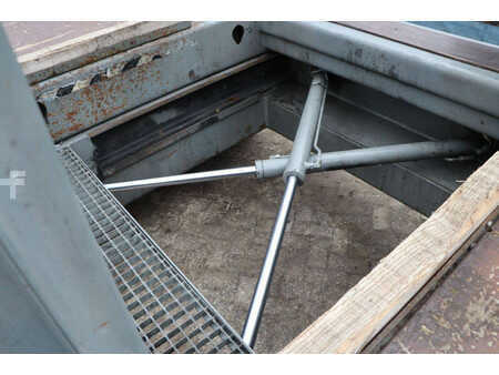 Seitenstapler 2000  Baumann DX40 12 51TR (34)