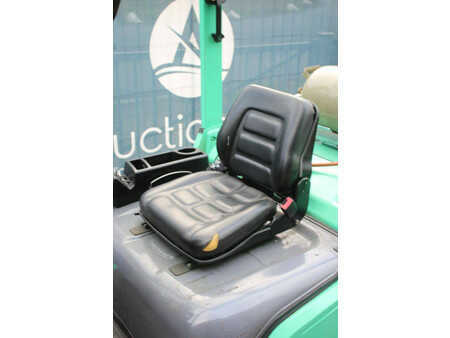 Carrelli elevatori GPL 2014  Mitsubishi FG25NT (26)